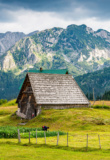 cabane dans les montagnes au monténégro