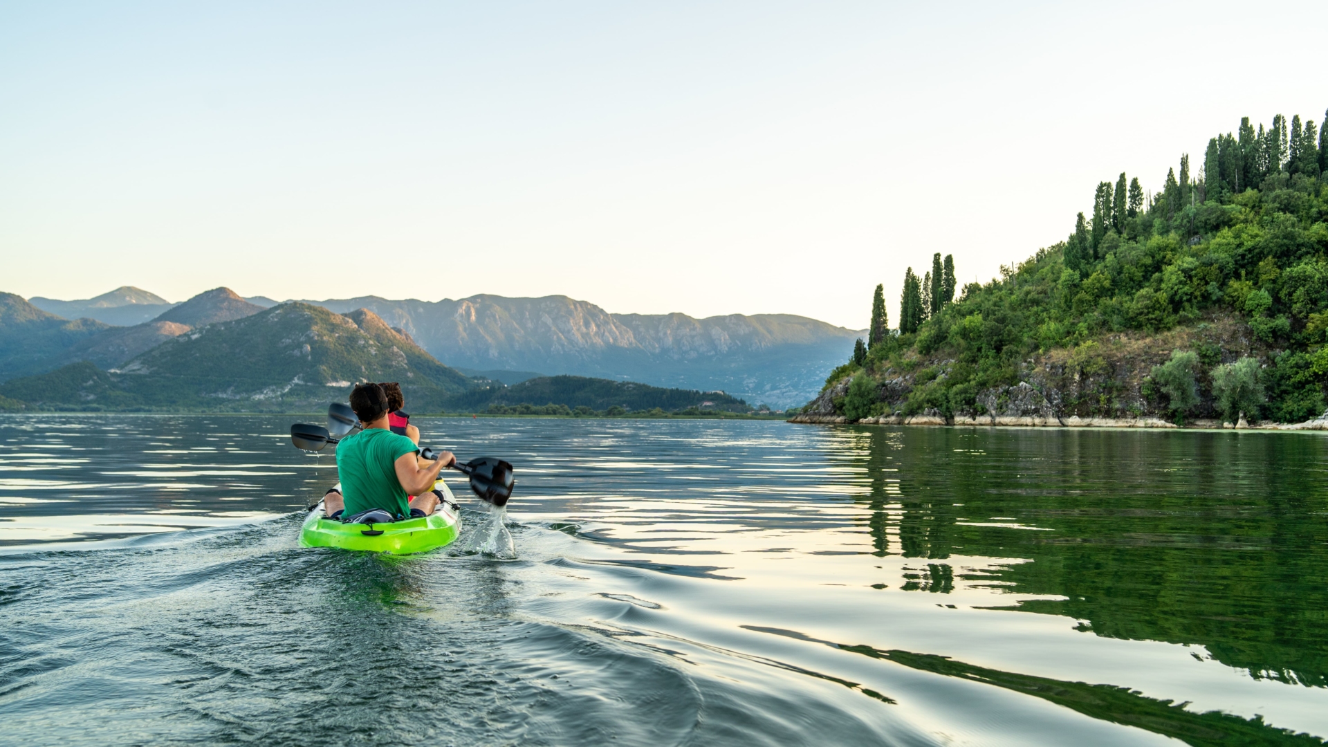 Kayak dans les bouches de Kotor