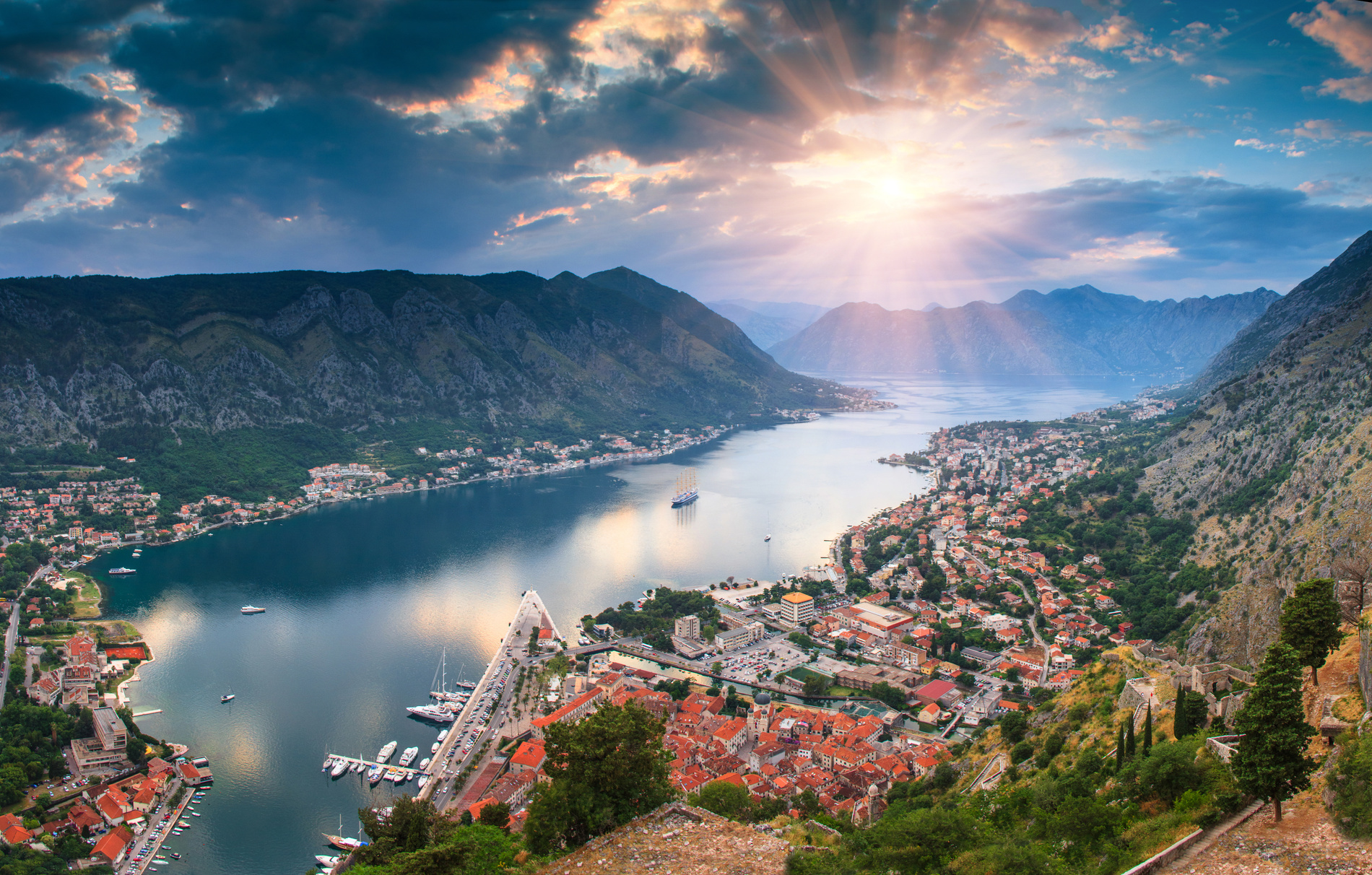 Bouches de Kotor au soleil